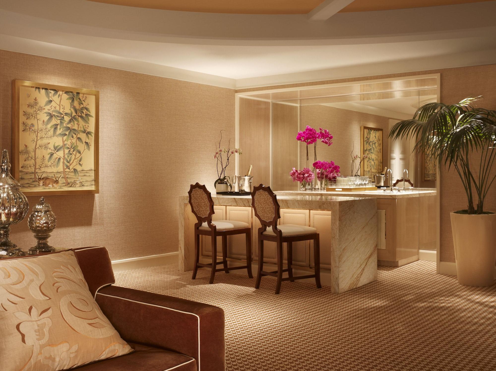 Wynn Λας Βέγκας Εξωτερικό φωτογραφία A wet bar in a hotel suite