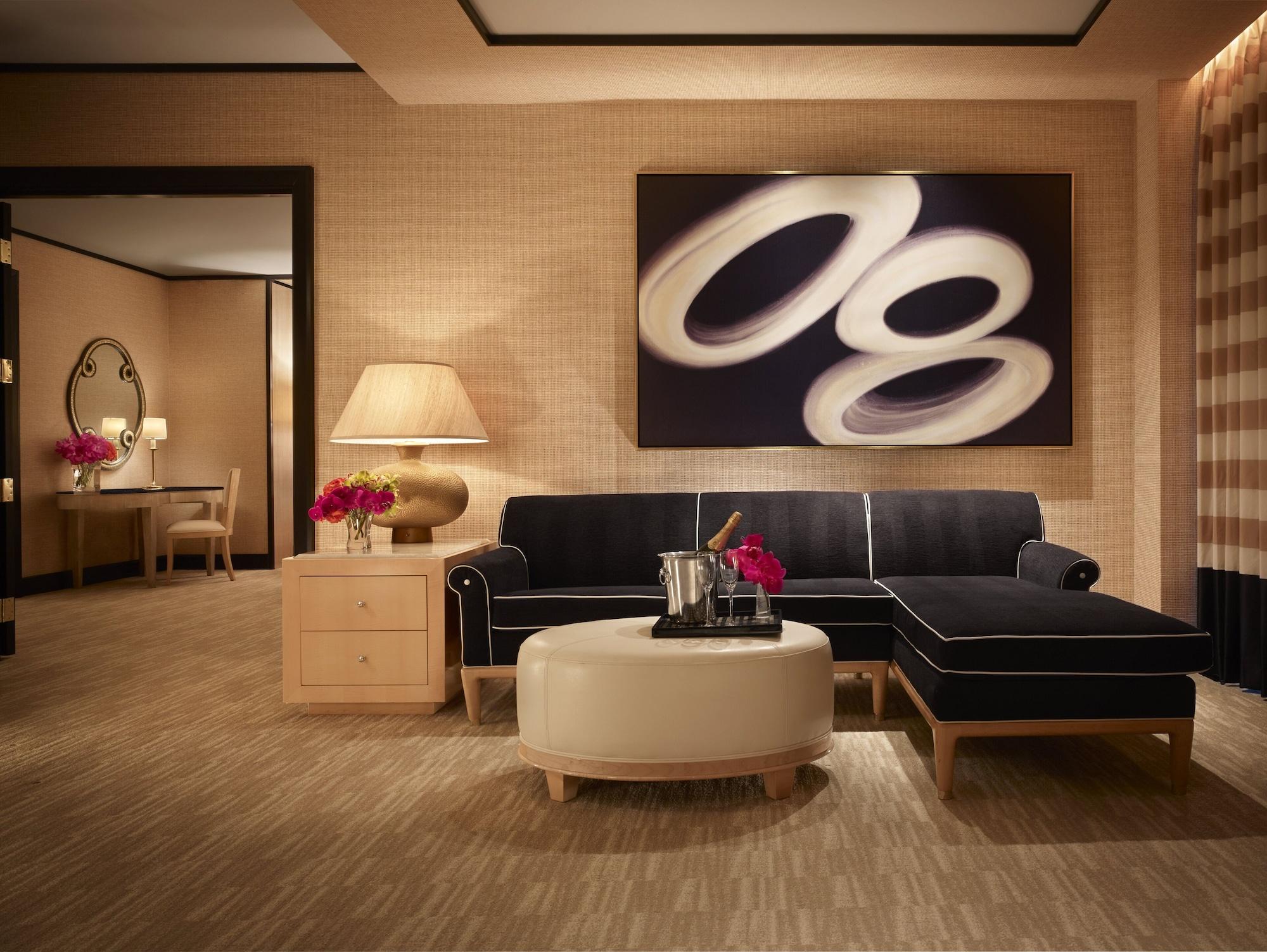 Wynn Λας Βέγκας Εξωτερικό φωτογραφία A living room in a suite at Wynn Las Vegas