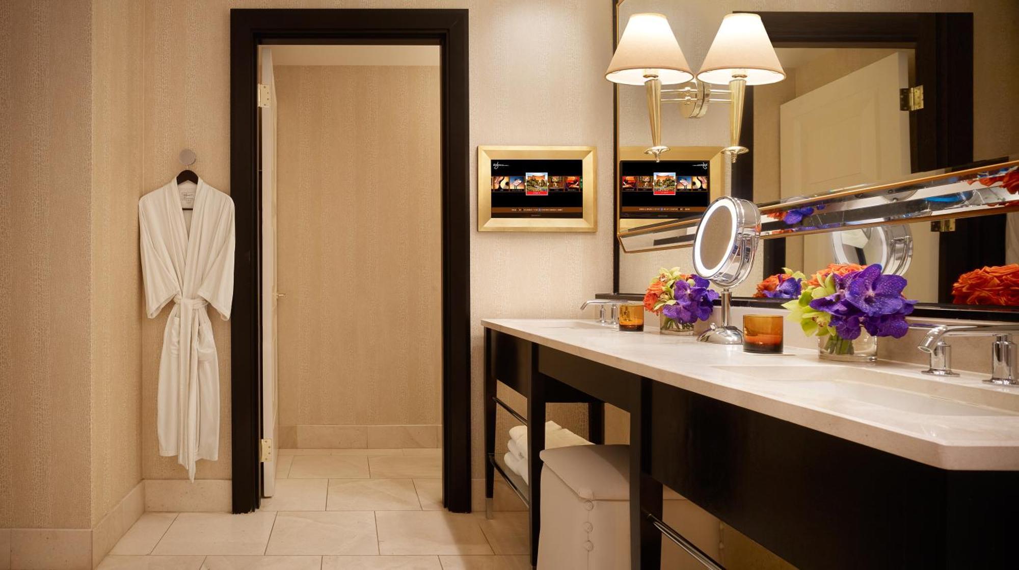 Wynn Λας Βέγκας Εξωτερικό φωτογραφία A bathroom at The Ritz-Carlton, Boston